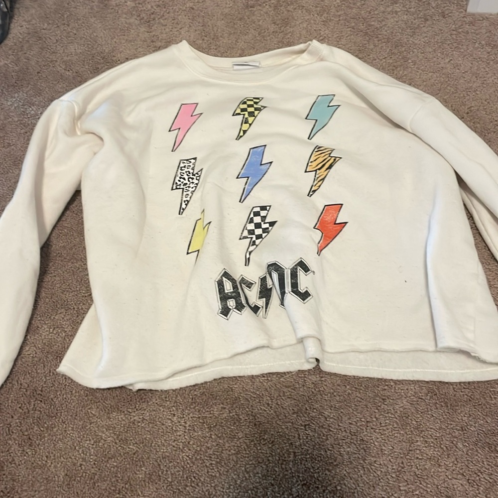 AC⚡️DC cropped fleece crew neck size Medium Women’s